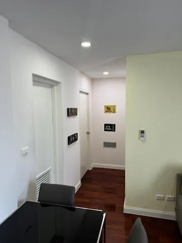 Apartamento 2 Bed In The Heart Of